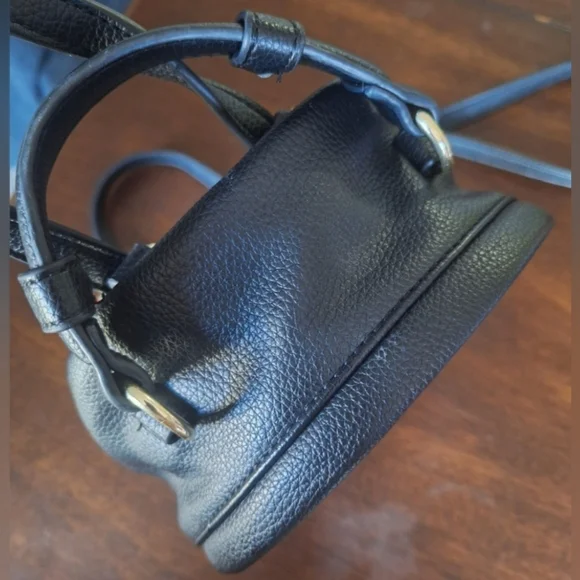 Euc GUESS Black Mini Backpack - Picture 2 of 4